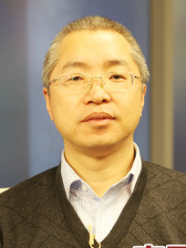 魏鵬舉